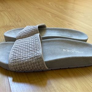 Women’s woven J Slides sandals